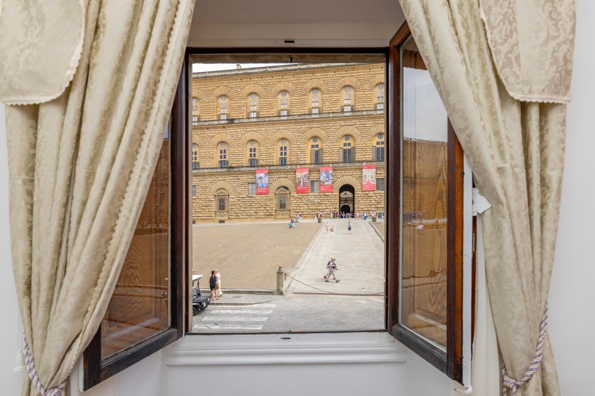 Pitti 13 Residenza D'epoca Guest house *